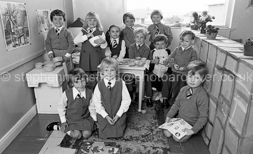 Cross Arthurlie Primary One's 1975.