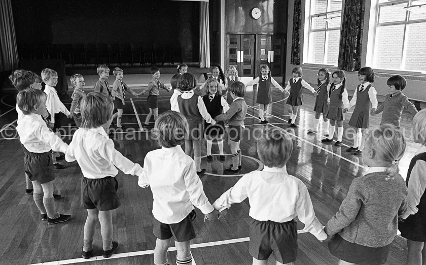 Cross Arthurlie Primary One's 1975.