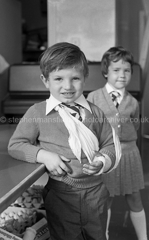 Cross Arthurlie Primary One's 1975.