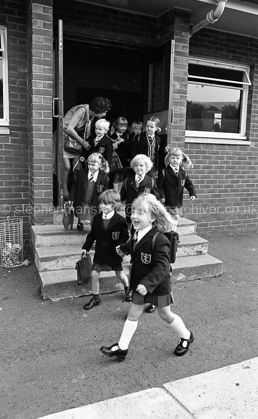 Cross Arthurlie Primary One's 1975.