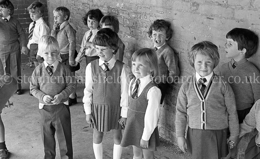 Auchenback Primary One's 1976.