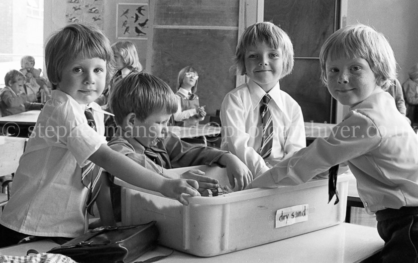 Auchenback Primary One's 1976.