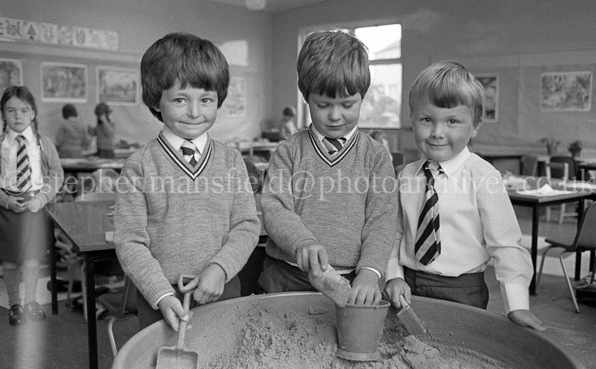 Cross Arthurlie Primary One's 1981.