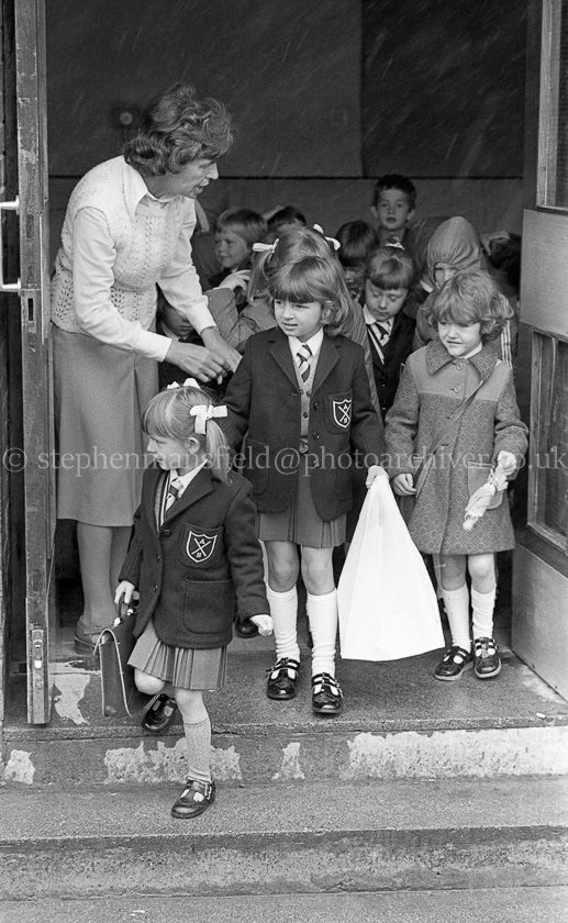 Cross Arthurlie Primary One's 1981.