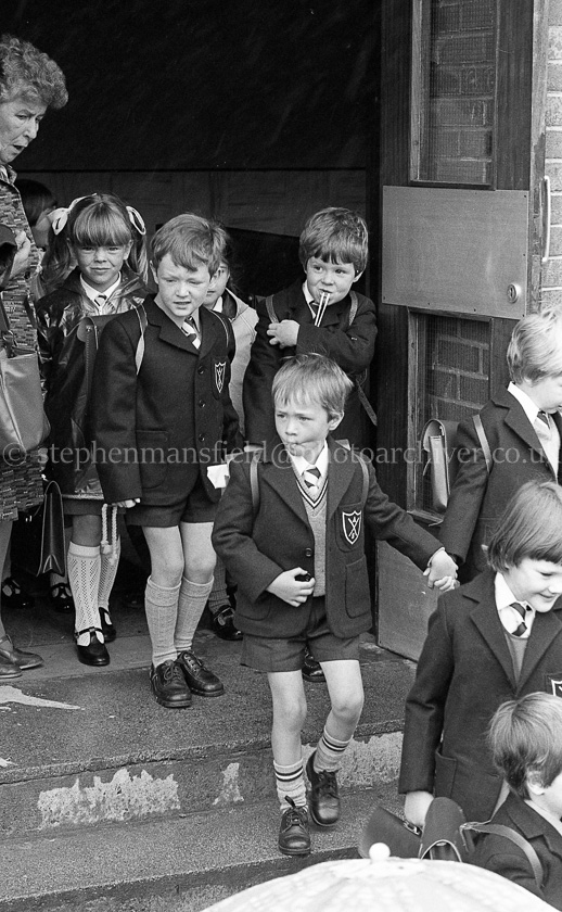 Cross Arthurlie Primary One's 1981.