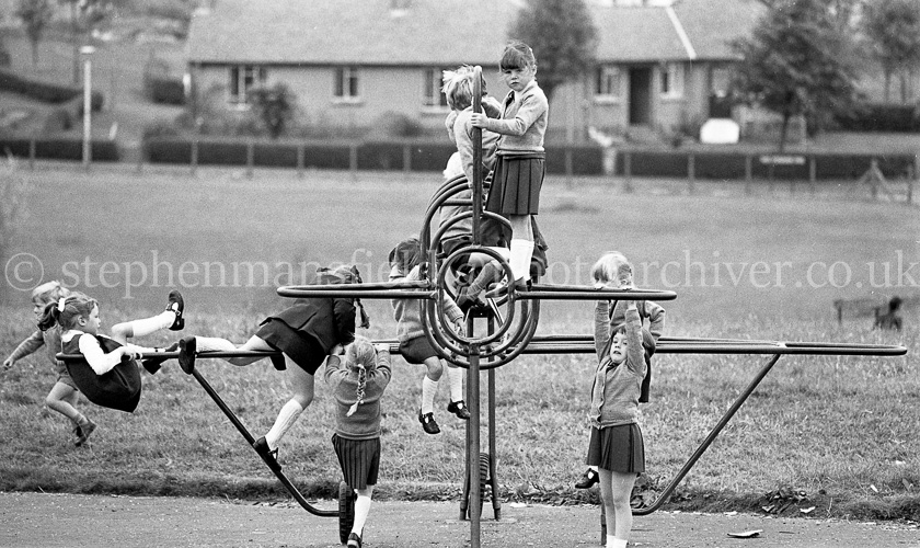 Auchenback Primary One's 1981.