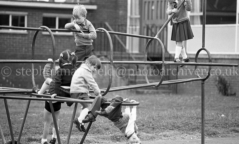 Auchenback Primary One's 1981.