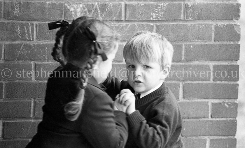 Auchenback Primary One's 1981.