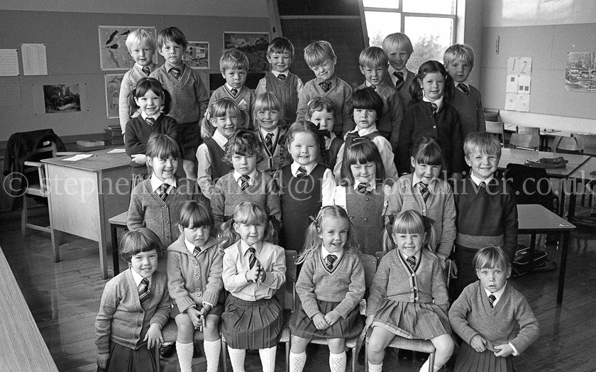 Auchenback Primary One's 1981.