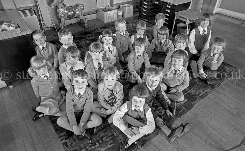 Auchenback Primary One's 1977.