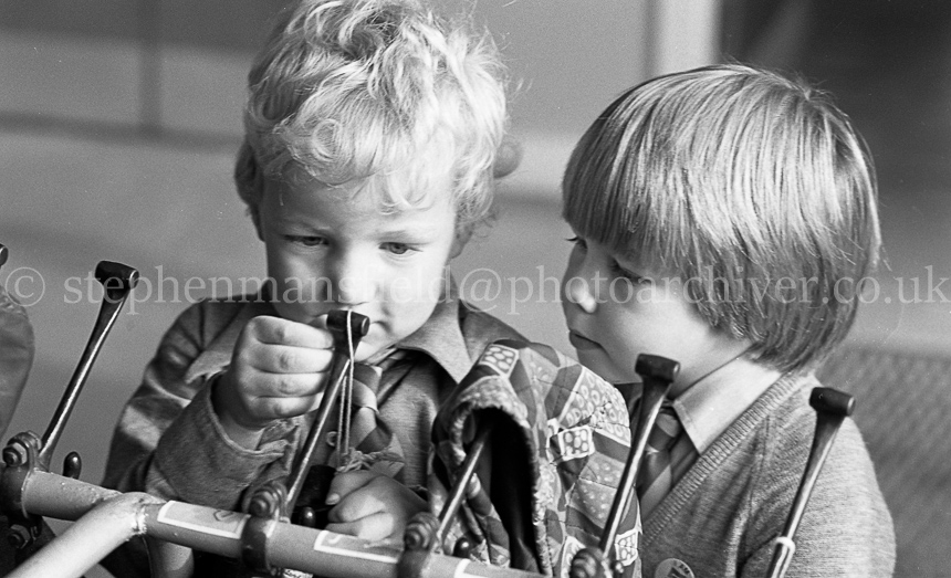 Uplawmoor Primary One's 1977.