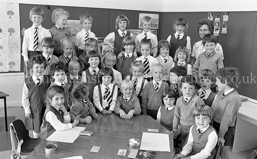 Cross Arthurlie Primary One's 1983.