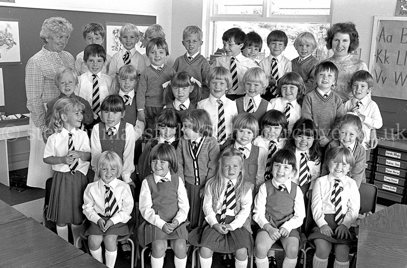 Cross Arthurlie Primary One's 1983.