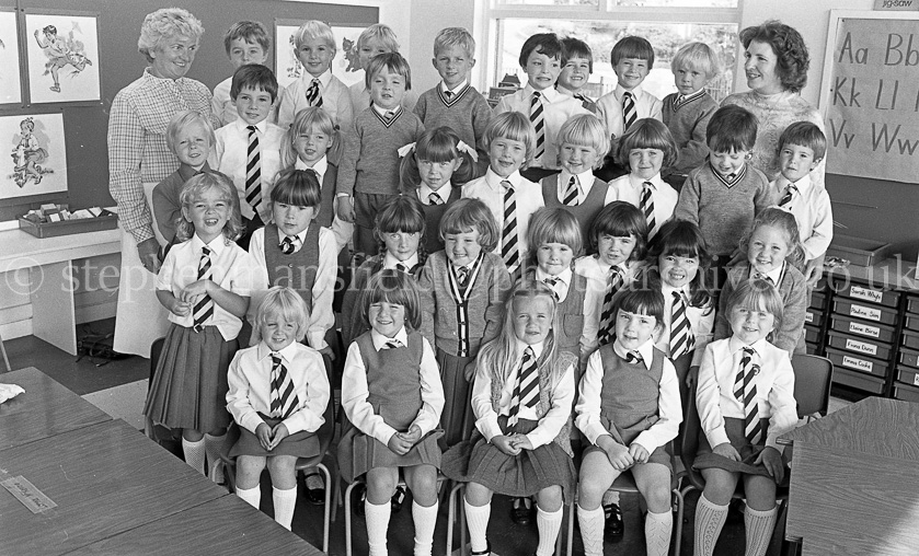 Cross Arthurlie Primary One's 1983.