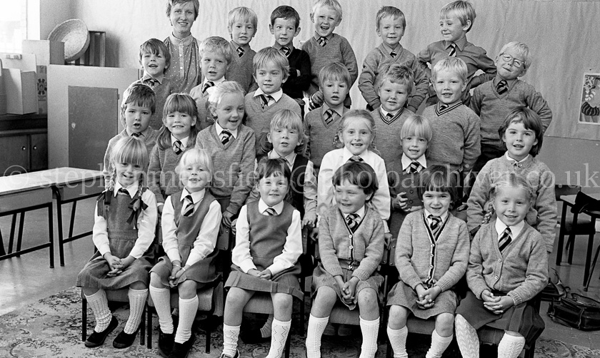Neilston Primary One's 1983.