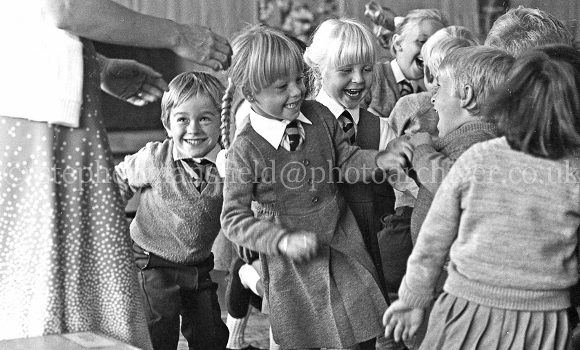 Neilston Primary One's 1983.