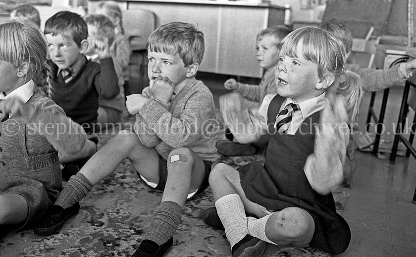 Neilston Primary One's 1983.