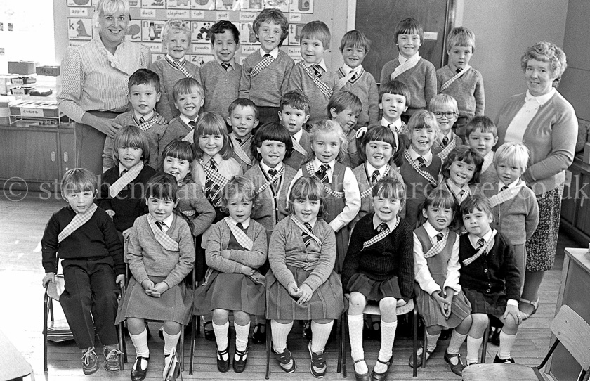 Auchenback Primary One's 1983.