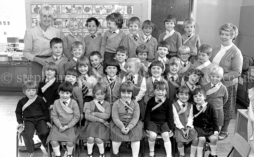 Auchenback Primary One's 1983.