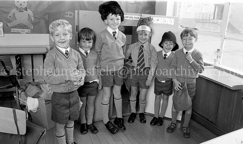 Auchenback Primary One's 1975.