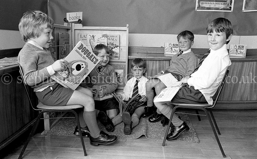 Auchenback Primary One's 1975.