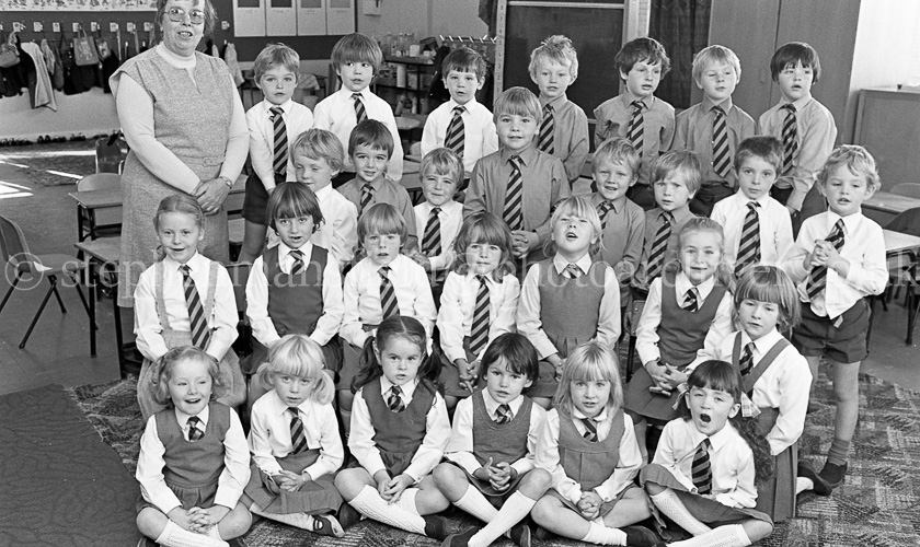 Neilston Primary One's 1984.