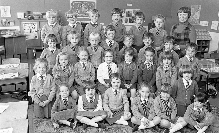 Neilston Primary One's 1984.