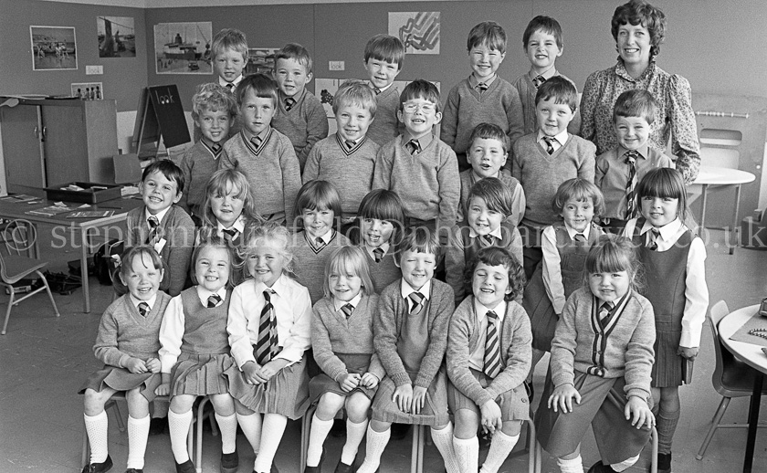  Neilston Primary One's 1985.