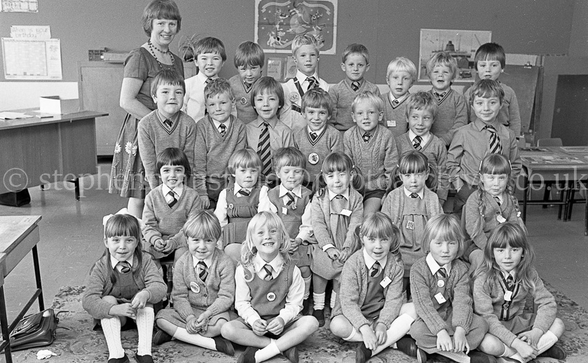  Neilston Primary One's 1985.