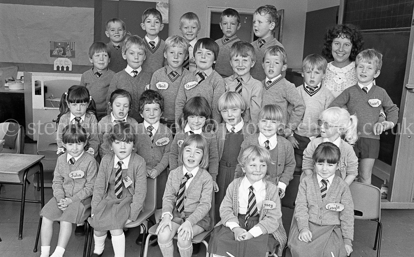  Neilston Primary One's 1985.