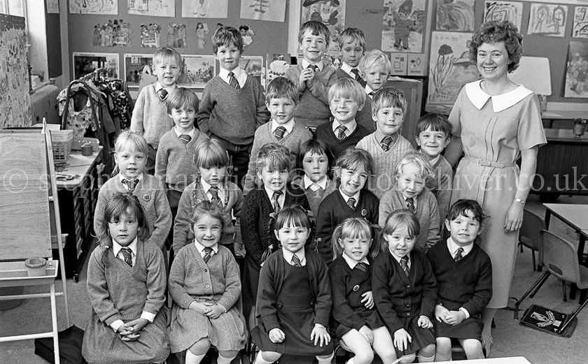 Carlibar Primary One's 1985.
