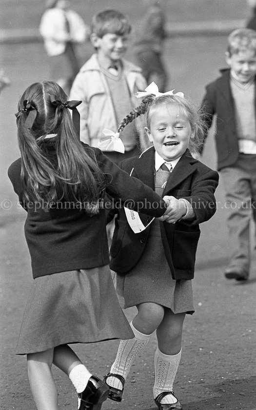 Cross Arthurlie Primary.