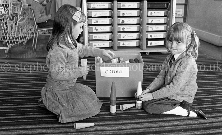 Auchenback Primary One's 1987