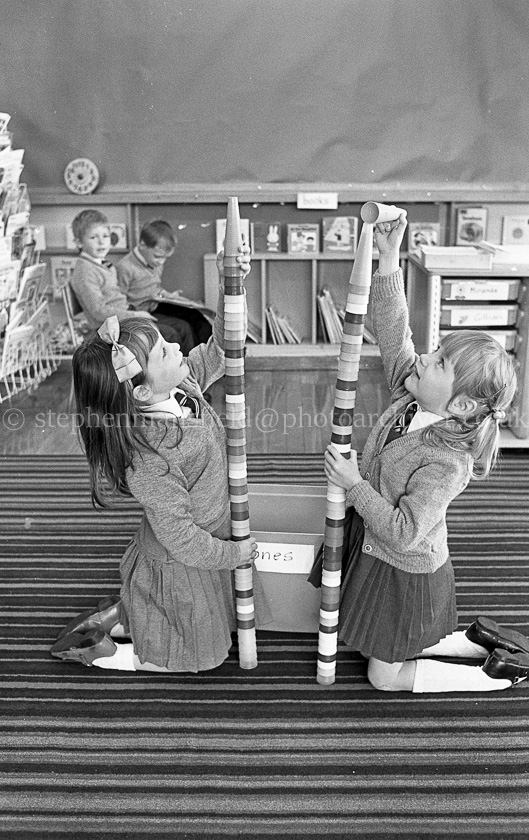 Auchenback Primary One's 1987