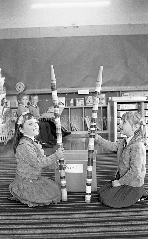 Auchenback Primary One's 1987