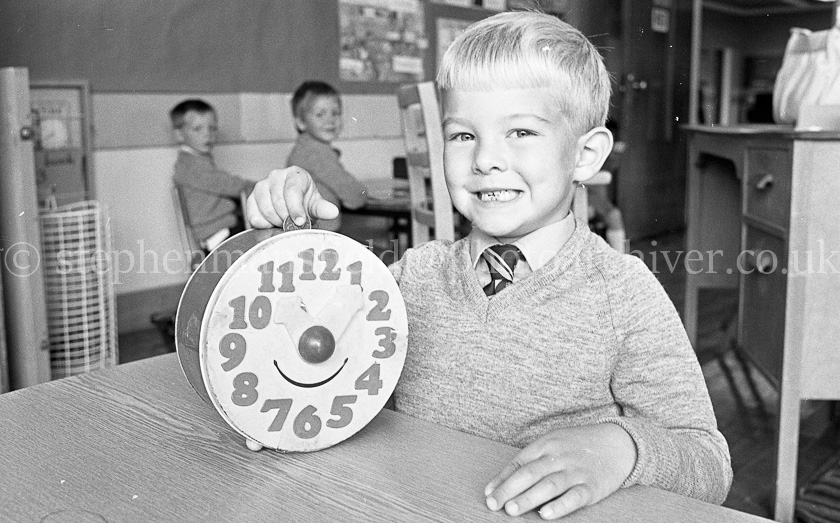 Auchenback Primary One's 1987