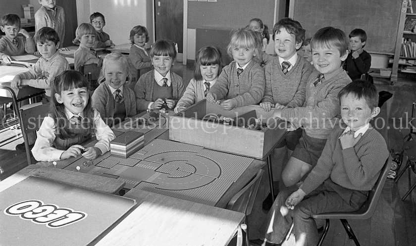 Uplawmoor Primary One's 1987