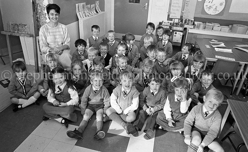 Cross Arthurlie Primary One's 1988.