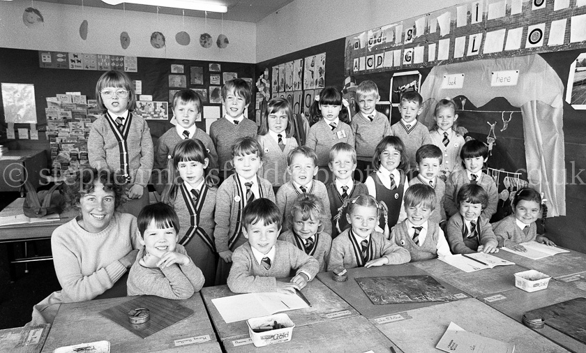 Neilston Primary One's 1988.