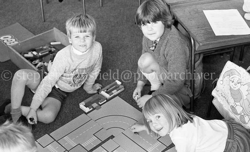 Uplawmoor Primary One's 1988.