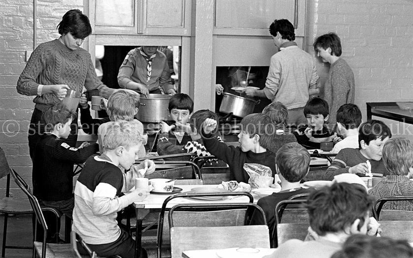 The 1st Barrhead Cubs and Scouts at Peesweep Camp in 1984.