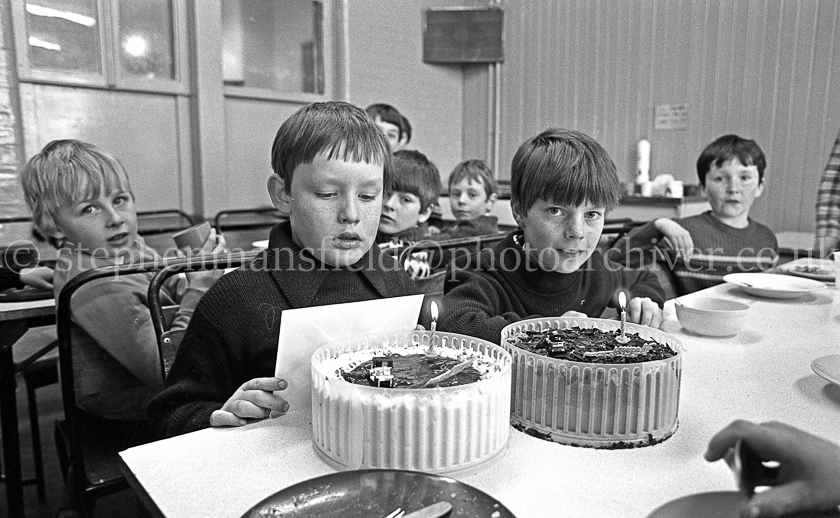 The 1st Barrhead Cubs and Scouts at Peesweep Camp in 1984.