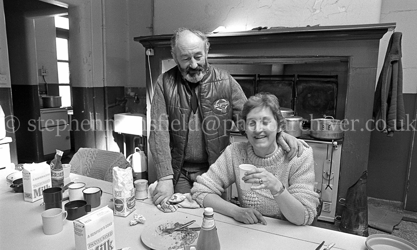 The 1st Barrhead Cubs and Scouts at Peesweep Camp in 1984.