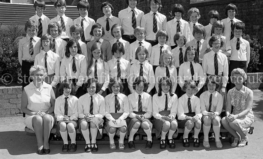 Eastwood Schools end of Term Prizewinners 1976.