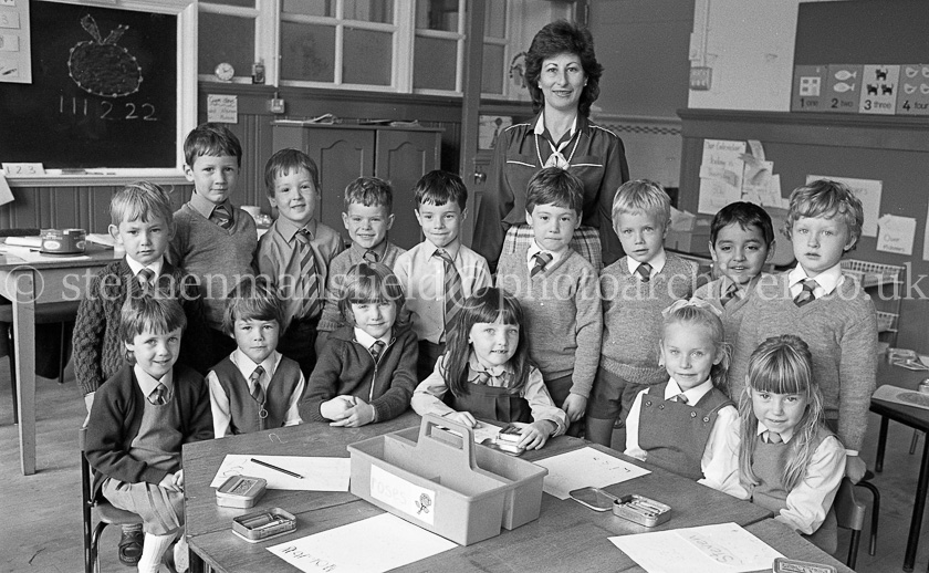 Holmlea Primary Ones 1984.