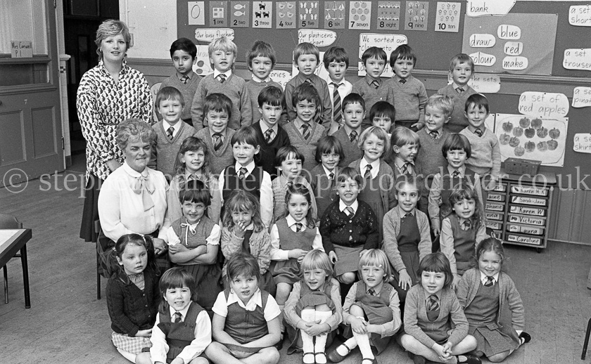 Holmlea Primary One.