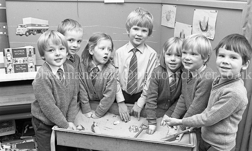 Merrylee Primary One.