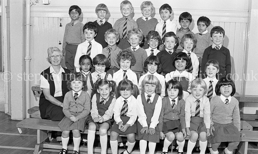 Shawlands Primary One's 1983.
