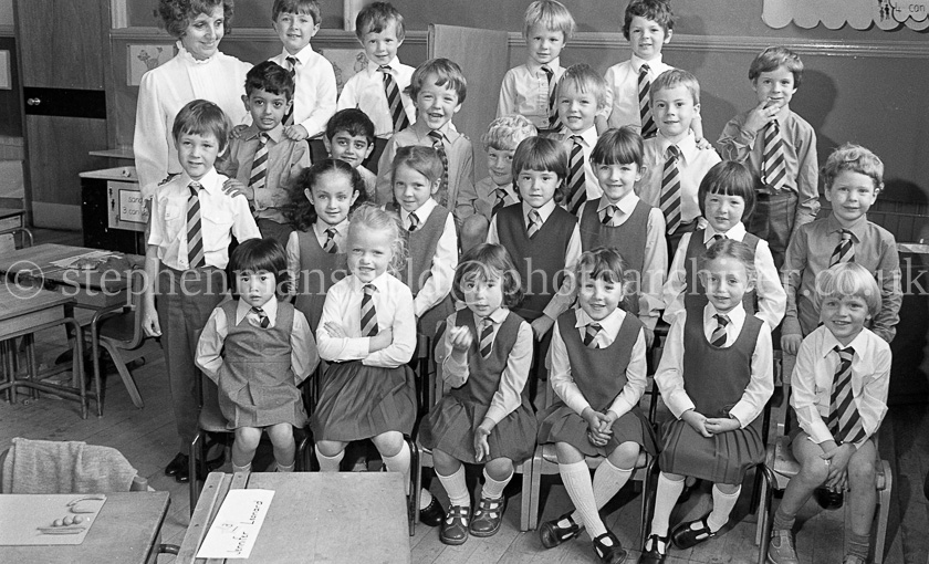 Langside Primary One's 1983.