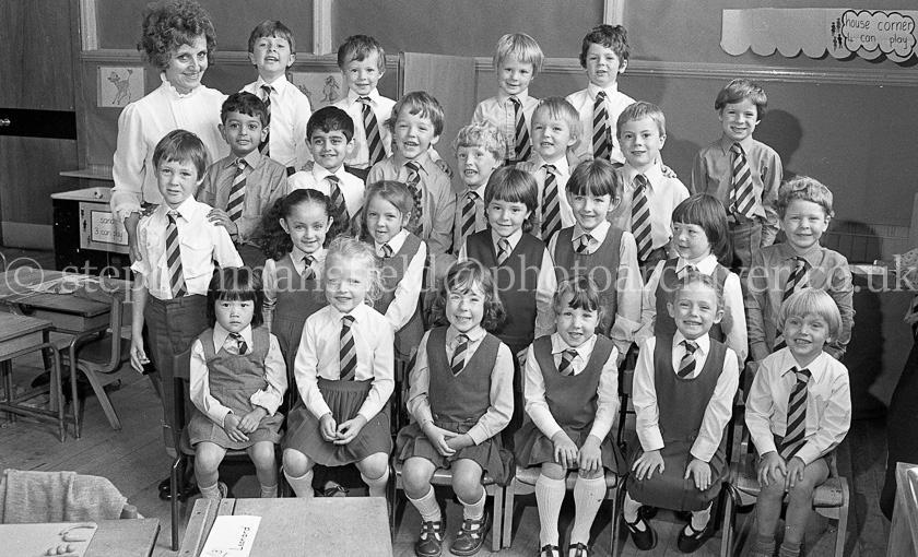 Langside Primary One's 1983.